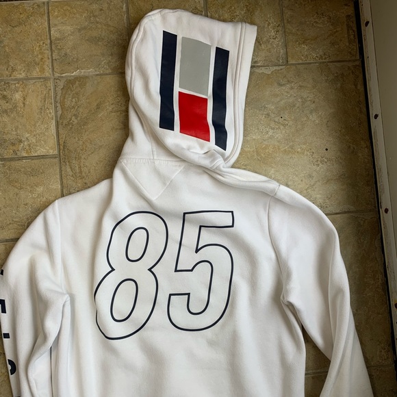 🌩Tommy Hilfiger hoodie - Picture 2 of 2